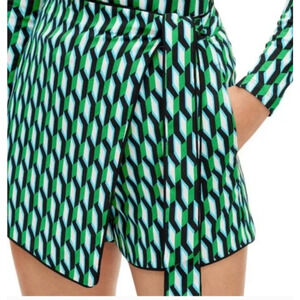 Diane von Furstenberg x Target Wrap Mini Skort Women’s Size XL Arrow Geo